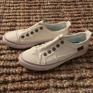 Blowfish slip-on sneaker shoe